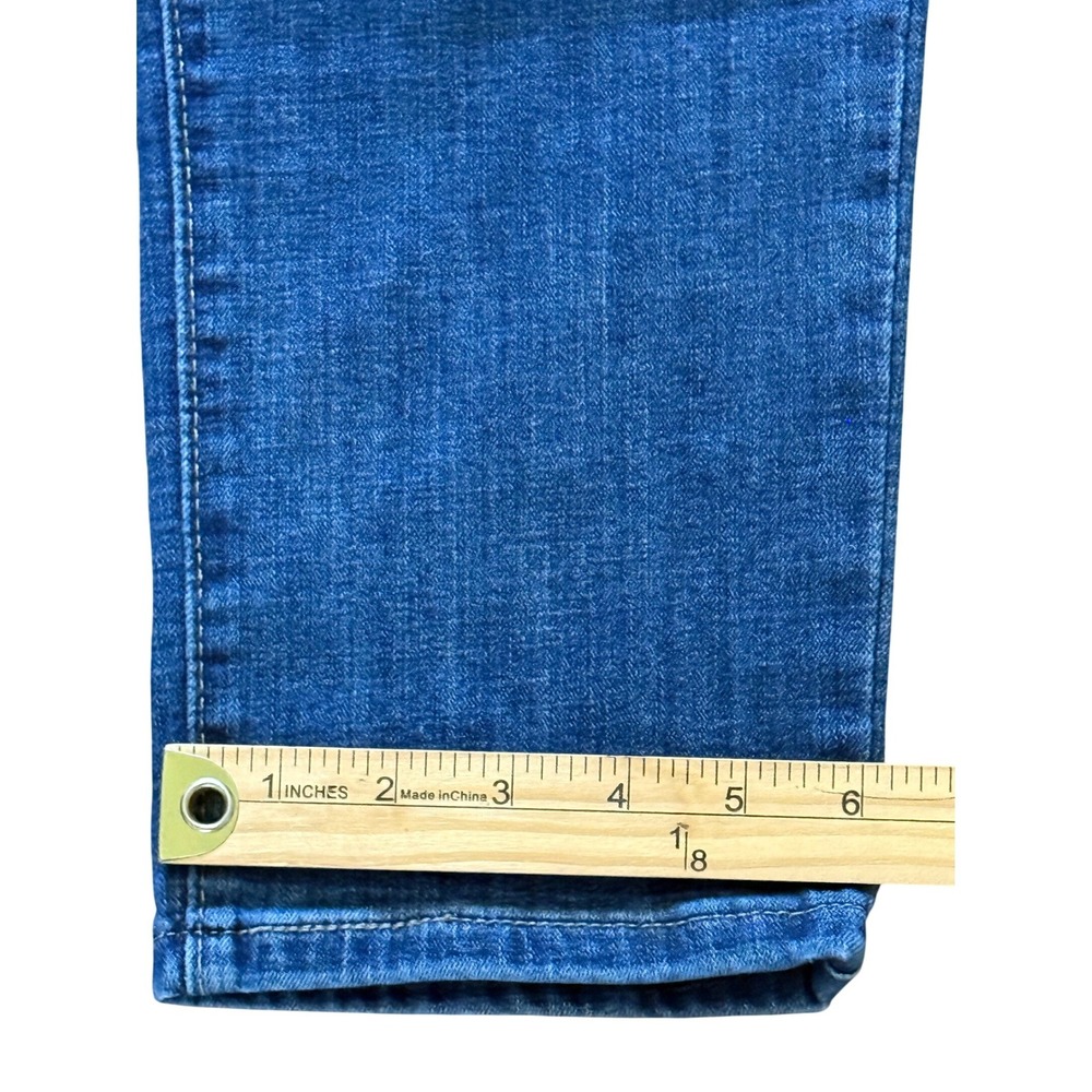 Levis Boyfriend Jeans Womens 31 Medium Wash Blue Denim Straight Leg Stretch - Picture 12 of 12